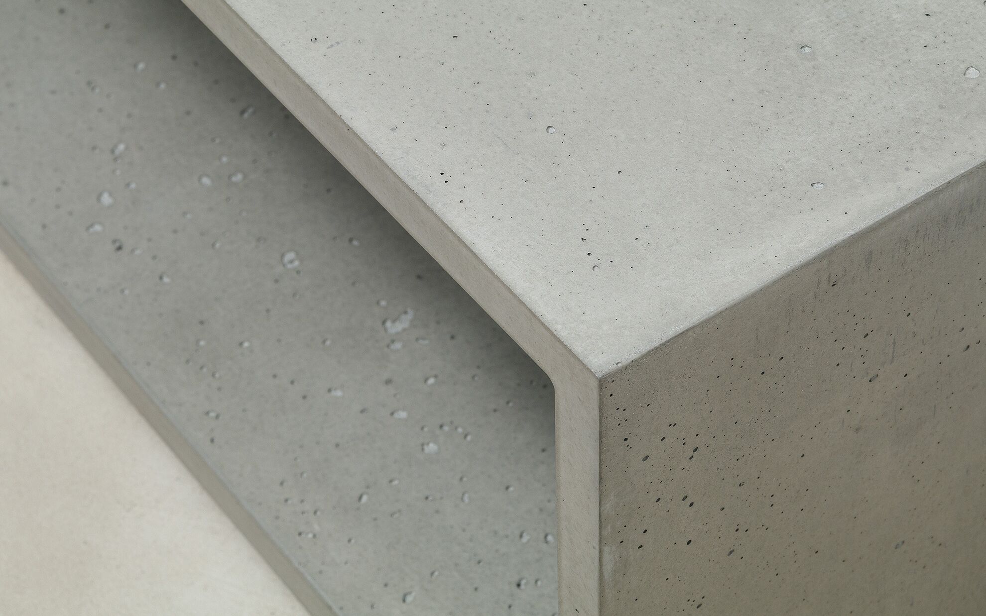 Beton Lowboard 120 cm Detail Oberfläche