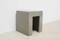 Betonhocker Open
