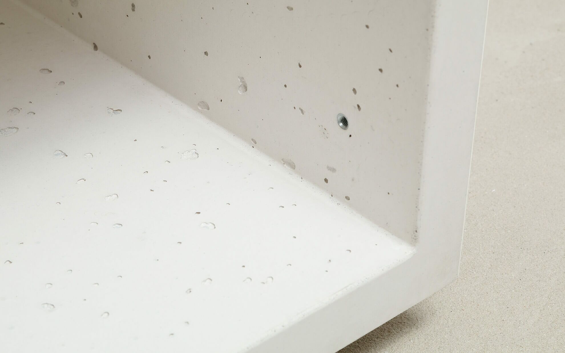 Beton Lowboard White 60 cm Innen
