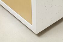 Beton-Lowboard mit Klappe aus Messing