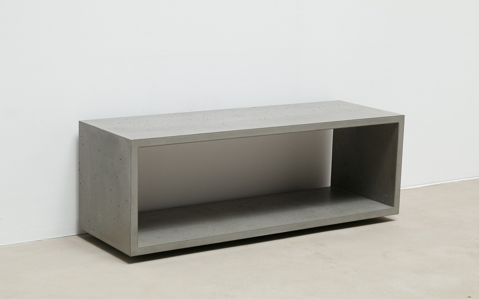 Beton Lowboard 120 cm seitlich