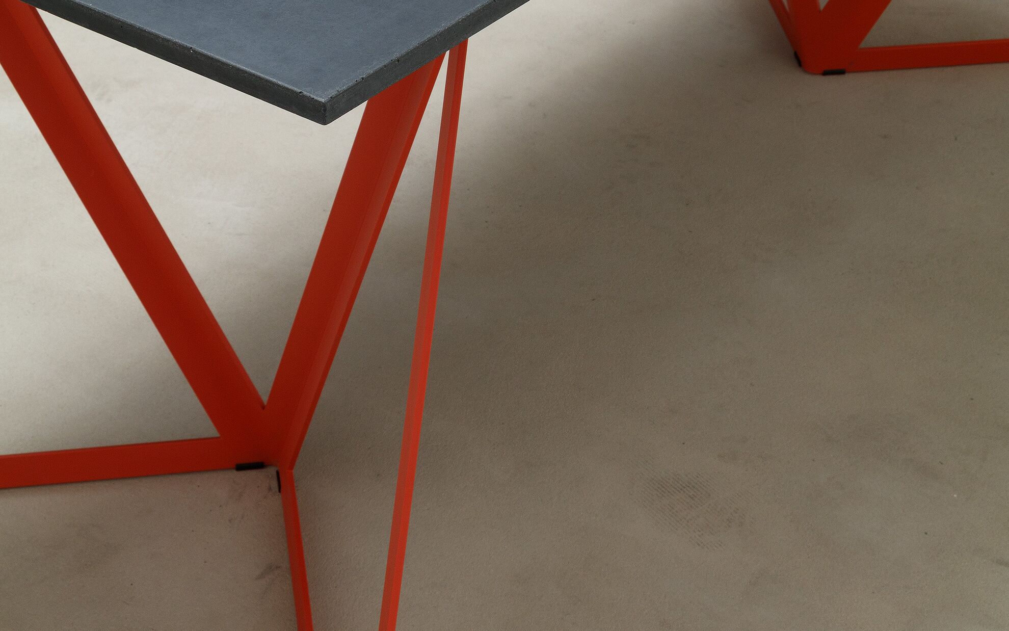 Betontisch Detail