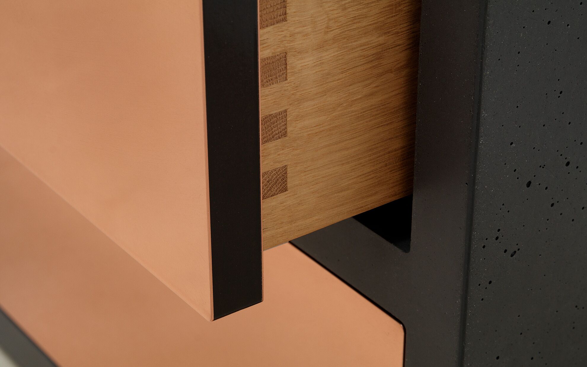 Detail Beton-Sideboard Copperbox 180 cm