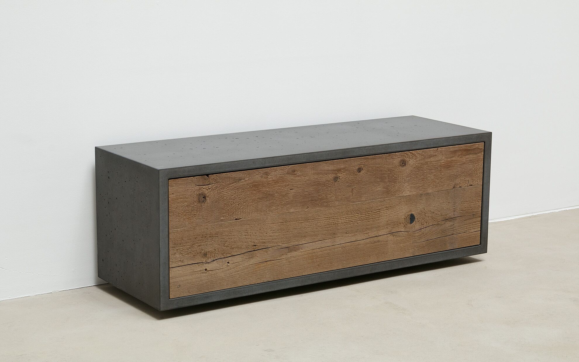 Beton Lowboard mit Holzfront 120 cm