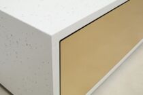 Beton-Lowboard mit Klappe aus Messing