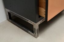 Beton-Sideboard mit Schubladen