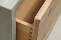 Beton Lowboard mit Holzfront