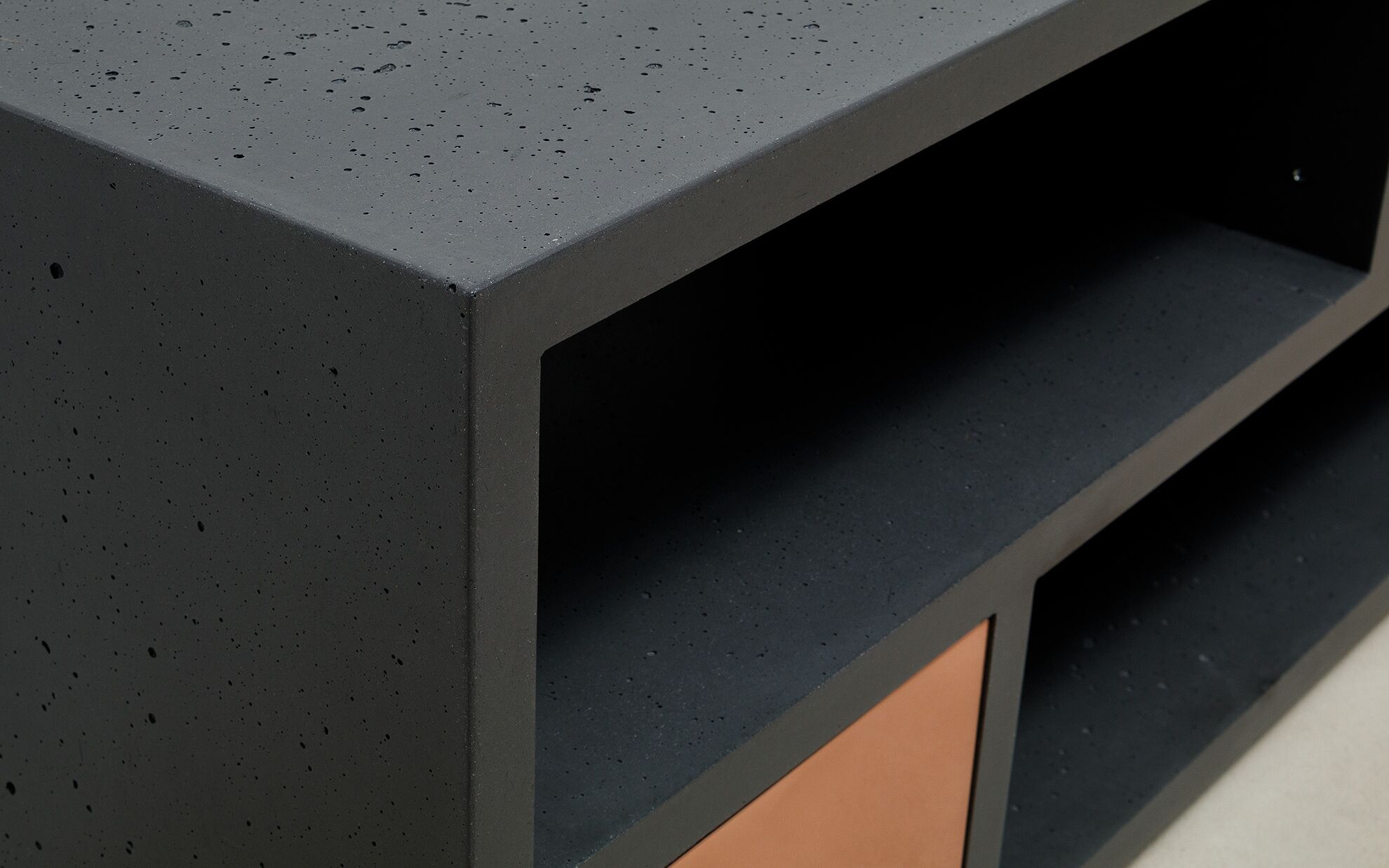 Detail Beton-Sideboard Copperbox 160 cm