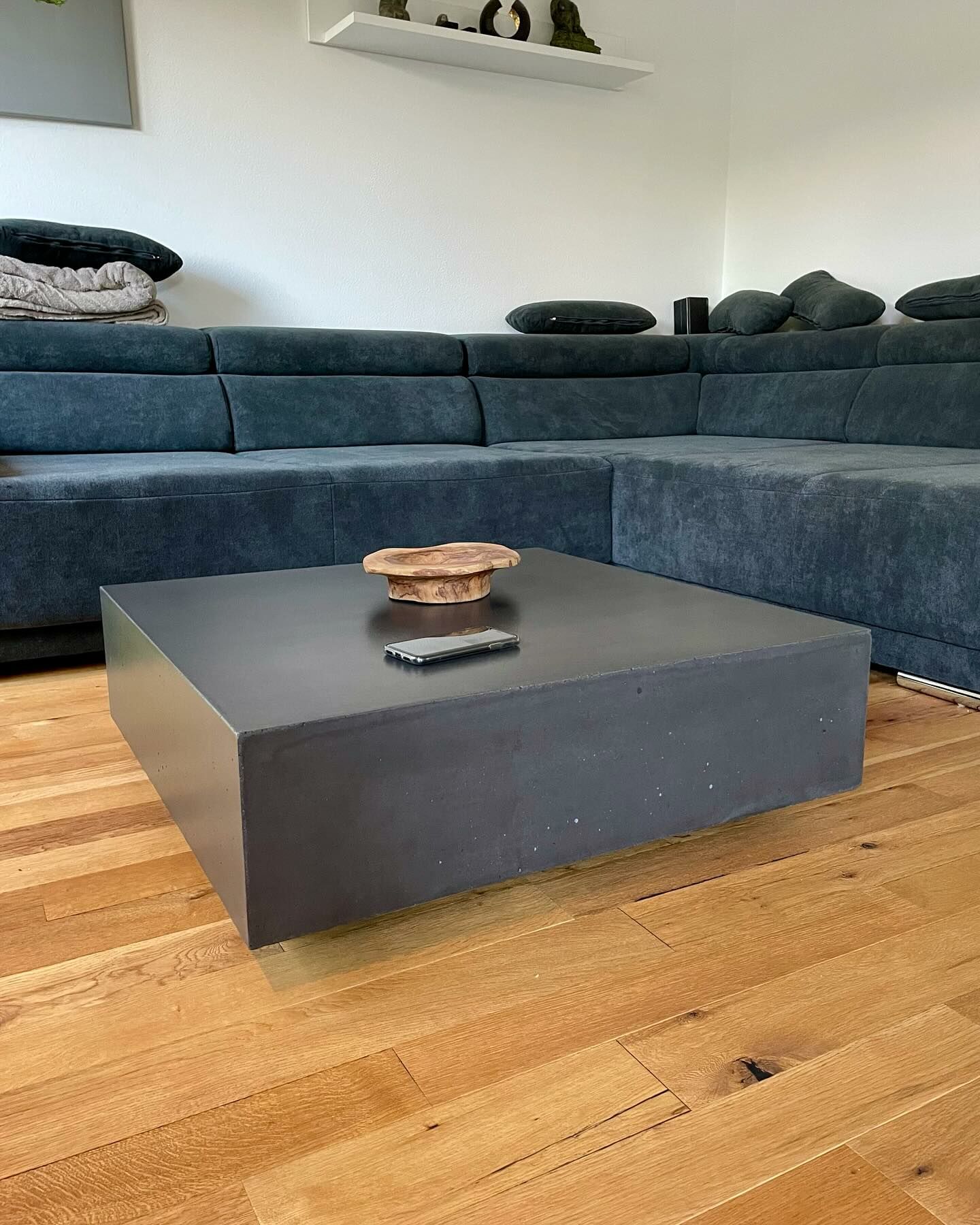 Beton-Couchtisch