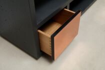 Offene Schublade Beton-Sideboard Copperbox 160 cm