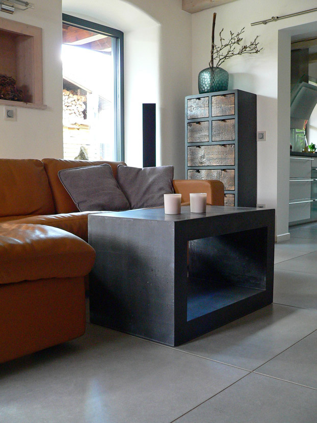 Beton Couchtisch