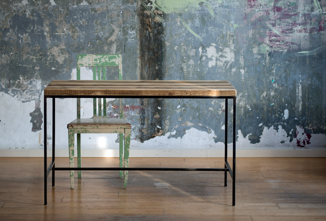 Bauholz Tisch